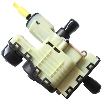 SRC Sistemi Dizel Emisyon Sıvısı Adblue Pompası Chevrolet GMC 22902634 19300179 20953677