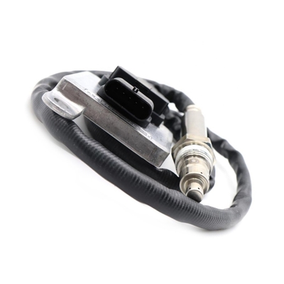 Beş İğneli Mercedes W205 Nox Sensör 5WK96683D 12V A0009053603