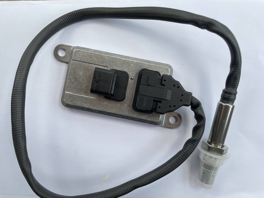 Iveco Truck 24V Azot Oksit NOx Sensörü 5WK96615F 5801754015