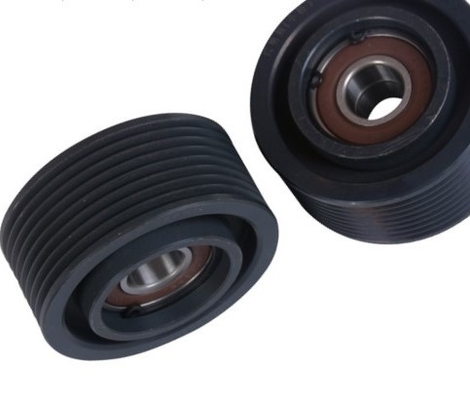 JCB Auto 3CX Komastu 6D114 Araba Kayış Gergi Kasnağı Çelik 0.7KG C3936213P
